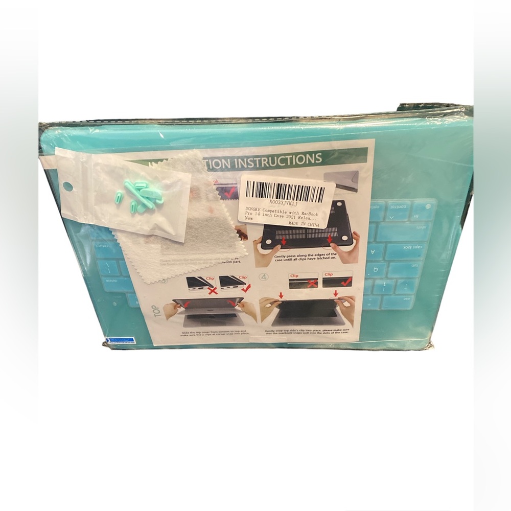 2021 14 inch MacBook Pro turquoise cover
